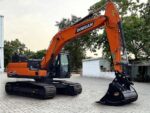 DOOSAN DX225LC-7